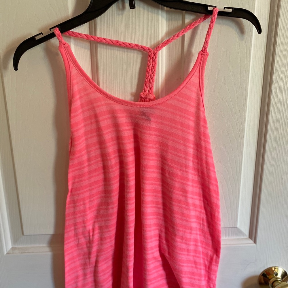 Rue 21 tank